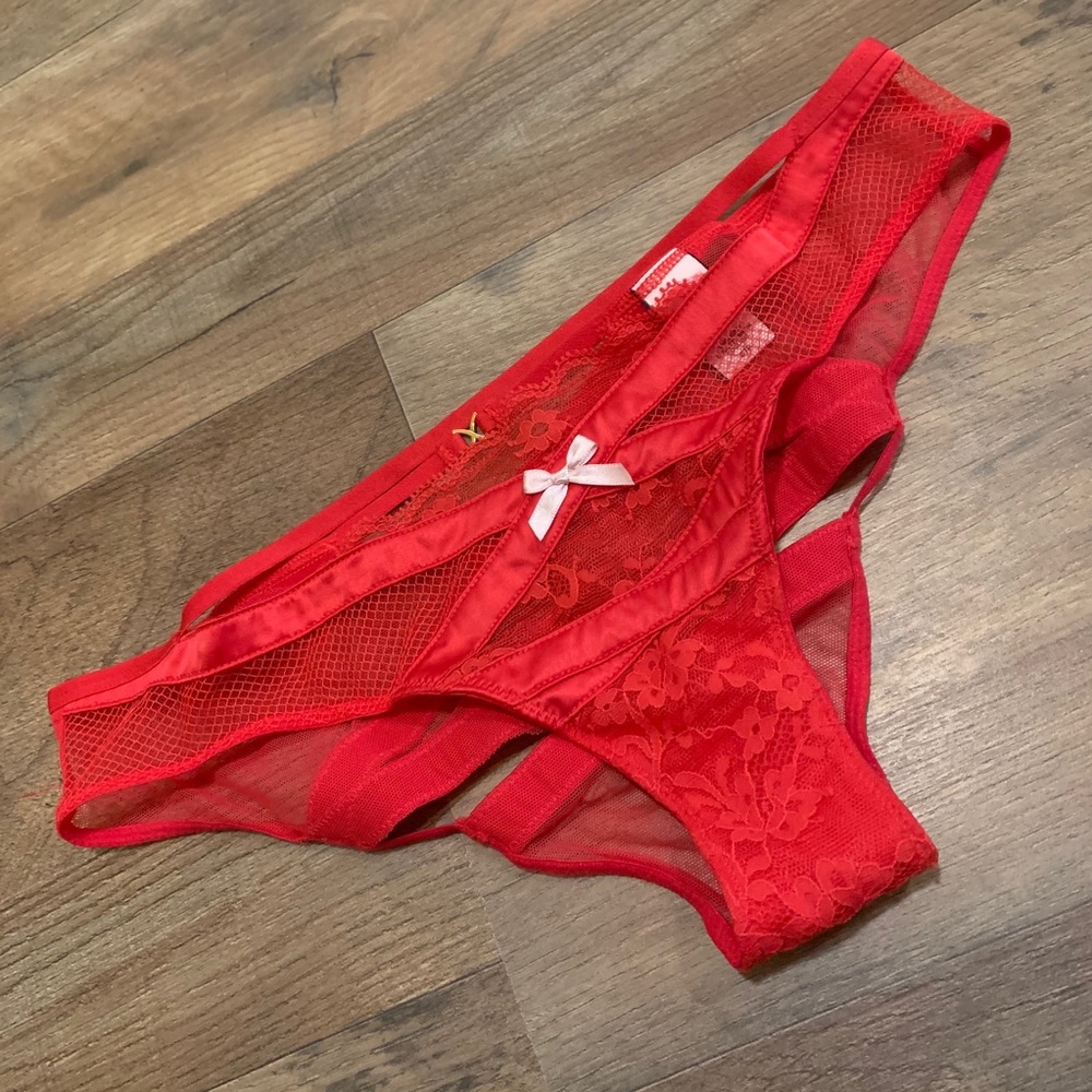 VS Very sexy Christmas strappy red lace mesh panty